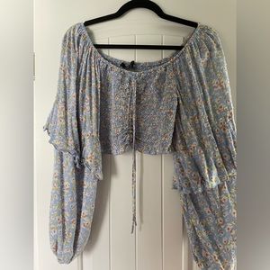 Lulus flowy crop top